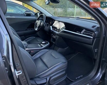 Сірий Кіа Niro, об'ємом двигуна 0 л та пробігом 88 тис. км за 22500 $, фото 53 на Automoto.ua