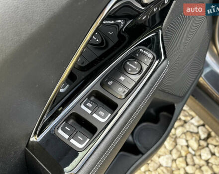 Серый Киа Niro, объемом двигателя 0 л и пробегом 110 тыс. км за 21200 $, фото 21 на Automoto.ua