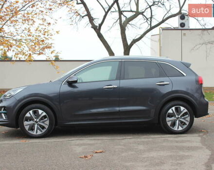 Сірий Кіа Niro, об'ємом двигуна 0 л та пробігом 74 тис. км за 19990 $, фото 13 на Automoto.ua