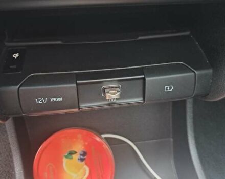 Серый Киа Niro, объемом двигателя 0 л и пробегом 89 тыс. км за 20500 $, фото 10 на Automoto.ua