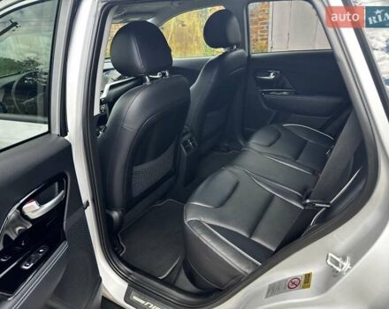 Сірий Кіа Niro, об'ємом двигуна 0 л та пробігом 108 тис. км за 19100 $, фото 46 на Automoto.ua