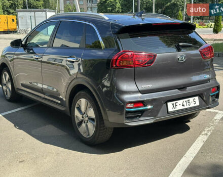Серый Киа Niro, объемом двигателя 0 л и пробегом 143 тыс. км за 17900 $, фото 3 на Automoto.ua