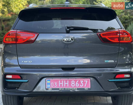 Сірий Кіа Niro, об'ємом двигуна 0 л та пробігом 144 тис. км за 18200 $, фото 15 на Automoto.ua