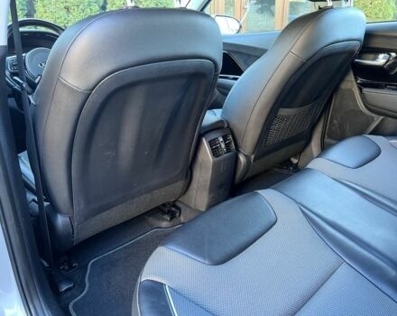 Сірий Кіа Niro, об'ємом двигуна 0 л та пробігом 89 тис. км за 437 $, фото 15 на Automoto.ua