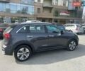 Кіа Niro 2020 у Житомирі на Automoto.ua Сірий Кіа Niro, об'ємом двигуна 0 л та пробігом 66 тис. км за 19500 $, фото 4 на Automoto.ua