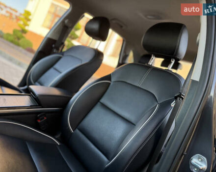 Серый Киа Niro, объемом двигателя 0 л и пробегом 145 тыс. км за 18800 $, фото 67 на Automoto.ua