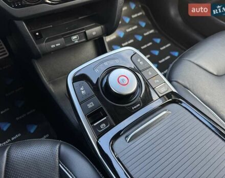 Серый Киа Niro, объемом двигателя 0 л и пробегом 142 тыс. км за 18900 $, фото 25 на Automoto.ua