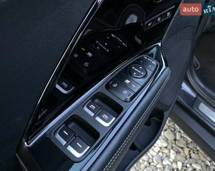 Сірий Кіа Niro, об'ємом двигуна 0 л та пробігом 107 тис. км за 21950 $, фото 37 на Automoto.ua