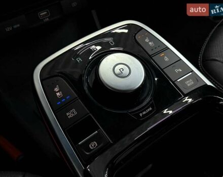 Серый Киа Niro, объемом двигателя 0 л и пробегом 153 тыс. км за 18558 $, фото 22 на Automoto.ua