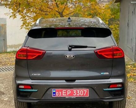 Киа Niro 2020 в Тернополе на Automoto.ua Серый Киа Niro, объемом двигателя 0 л и пробегом 149 тыс. км за 18800 $, фото 19 на Automoto.ua