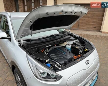 Сірий Кіа Niro, об'ємом двигуна 0 л та пробігом 71 тис. км за 21999 $, фото 86 на Automoto.ua