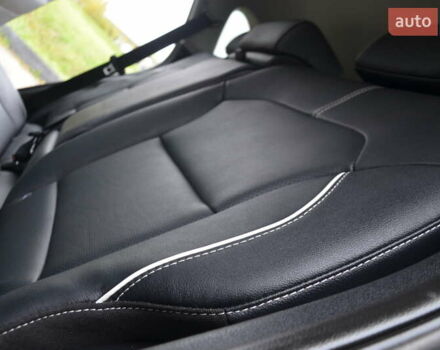 Серый Киа Niro, объемом двигателя 0 л и пробегом 77 тыс. км за 19950 $, фото 50 на Automoto.ua