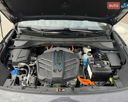Серый Киа Niro, объемом двигателя 0 л и пробегом 139 тыс. км за 18900 $, фото 48 на Automoto.ua