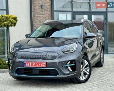 Серый Киа Niro, объемом двигателя 0 л и пробегом 150 тыс. км за 18500 $, фото 5 на Automoto.ua