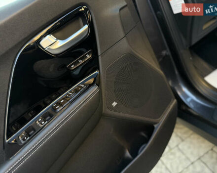 Серый Киа Niro, объемом двигателя 0 л и пробегом 145 тыс. км за 18800 $, фото 73 на Automoto.ua