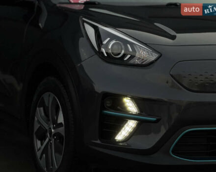 Серый Киа Niro, объемом двигателя 0 л и пробегом 164 тыс. км за 17550 $, фото 6 на Automoto.ua