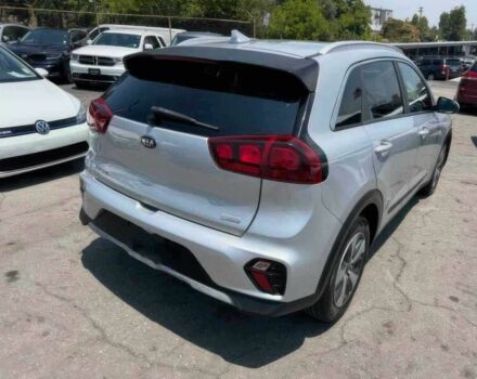 Серый Киа Niro, объемом двигателя 0 л и пробегом 34 тыс. км за 10500 $, фото 5 на Automoto.ua