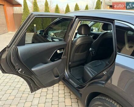 Сірий Кіа Niro, об'ємом двигуна 0 л та пробігом 118 тис. км за 20499 $, фото 64 на Automoto.ua