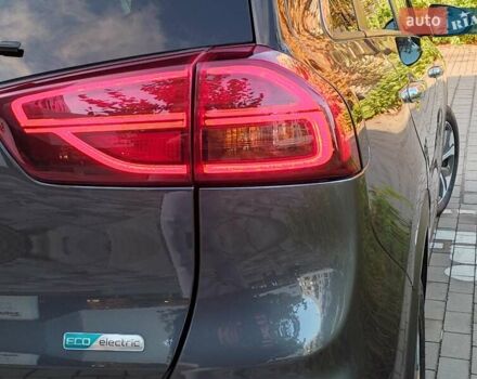 Киа Niro 2020 в Ровно на Automoto.ua Серый Киа Niro, объемом двигателя 0 л и пробегом 125 тыс. км за 19850 $, фото 29 на Automoto.ua