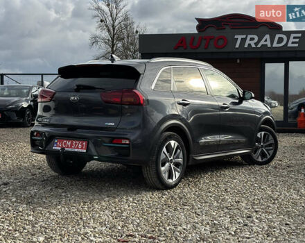 Серый Киа Niro, объемом двигателя 0 л и пробегом 110 тыс. км за 21200 $, фото 11 на Automoto.ua