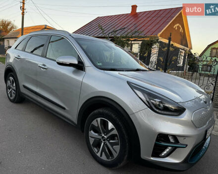 Сірий Кіа Niro, об'ємом двигуна 0 л та пробігом 120 тис. км за 22200 $, фото 20 на Automoto.ua