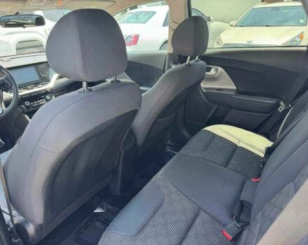 Серый Киа Niro, объемом двигателя 0 л и пробегом 34 тыс. км за 10500 $, фото 8 на Automoto.ua