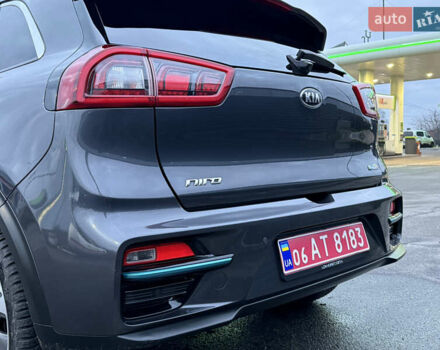 Серый Киа Niro, объемом двигателя 0 л и пробегом 165 тыс. км за 18000 $, фото 29 на Automoto.ua