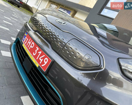 Сірий Кіа Niro, об'ємом двигуна 0 л та пробігом 70 тис. км за 19999 $, фото 17 на Automoto.ua