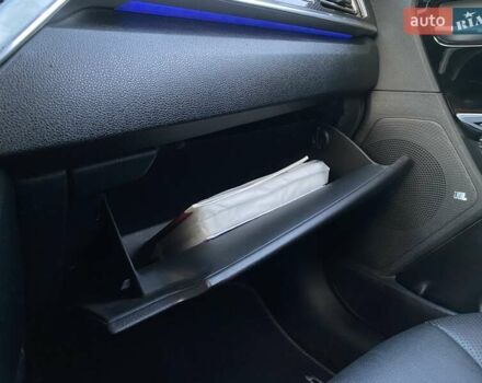 Сірий Кіа Niro, об'ємом двигуна 0 л та пробігом 88 тис. км за 22500 $, фото 43 на Automoto.ua