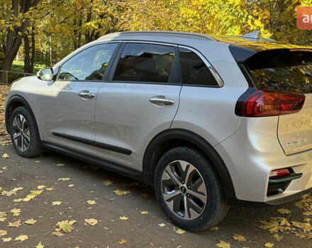 Сірий Кіа Niro, об'ємом двигуна 0 л та пробігом 115 тис. км за 21913 $, фото 24 на Automoto.ua