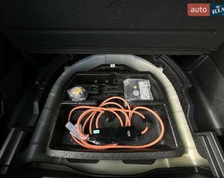 Серый Киа Niro, объемом двигателя 0 л и пробегом 72 тыс. км за 19750 $, фото 75 на Automoto.ua