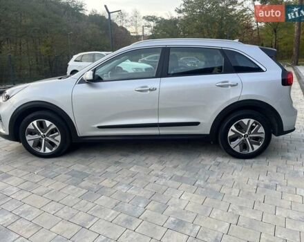 Серый Киа Niro, объемом двигателя 0 л и пробегом 72 тыс. км за 19750 $, фото 11 на Automoto.ua