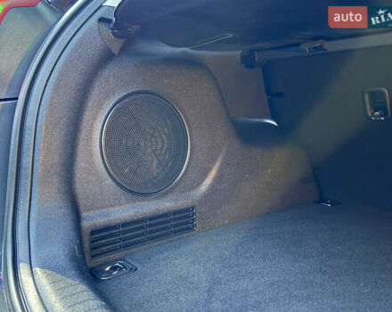 Серый Киа Niro, объемом двигателя 0 л и пробегом 165 тыс. км за 18000 $, фото 73 на Automoto.ua