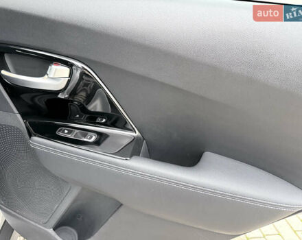 Серый Киа Niro, объемом двигателя 0 л и пробегом 126 тыс. км за 21500 $, фото 32 на Automoto.ua