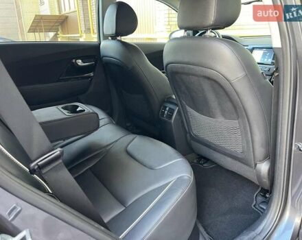 Серый Киа Niro, объемом двигателя 0 л и пробегом 125 тыс. км за 19250 $, фото 45 на Automoto.ua