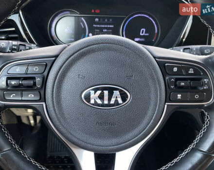 Киа Niro 2020 в Львове на Automoto.ua Серый Киа Niro, объемом двигателя 0 л и пробегом 116 тыс. км за 20800 $, фото 48 на Automoto.ua