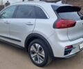 Серый Киа Niro, объемом двигателя 0 л и пробегом 167 тыс. км за 18400 $, фото 4 на Automoto.ua