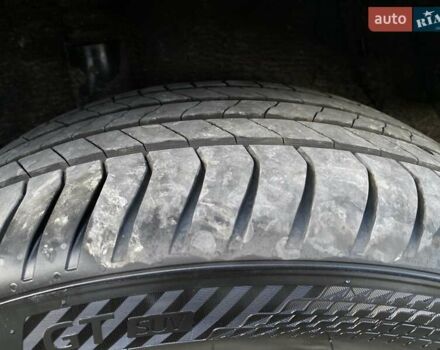 Сірий Кіа Niro, об'ємом двигуна 0 л та пробігом 107 тис. км за 21950 $, фото 30 на Automoto.ua