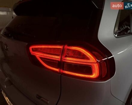 Сірий Кіа Niro, об'ємом двигуна 0 л та пробігом 71 тис. км за 21999 $, фото 98 на Automoto.ua