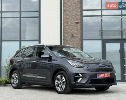 Серый Киа Niro, объемом двигателя 0 л и пробегом 139 тыс. км за 18900 $, фото 21 на Automoto.ua