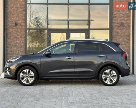 Сірий Кіа Niro, об'ємом двигуна 0 л та пробігом 135 тис. км за 17500 $, фото 14 на Automoto.ua