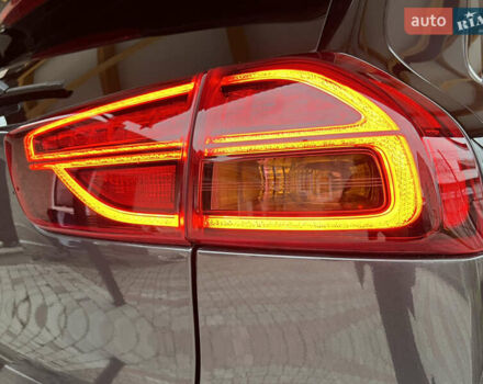 Серый Киа Niro, объемом двигателя 0 л и пробегом 127 тыс. км за 19750 $, фото 35 на Automoto.ua