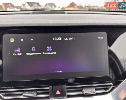 Серый Киа Niro, объемом двигателя 0 л и пробегом 77 тыс. км за 19500 $, фото 35 на Automoto.ua