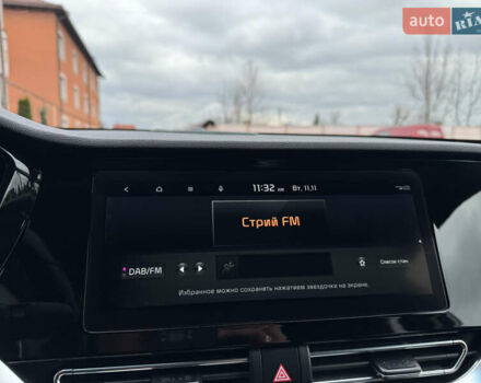 Серый Киа Niro, объемом двигателя 0 л и пробегом 118 тыс. км за 19350 $, фото 100 на Automoto.ua