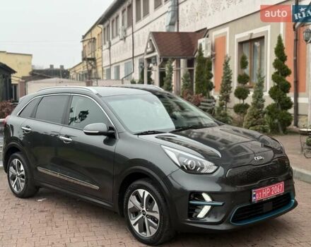 Серый Киа Niro, объемом двигателя 0 л и пробегом 125 тыс. км за 18950 $, фото 12 на Automoto.ua