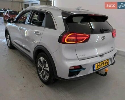 Сірий Кіа Niro, об'ємом двигуна 0 л та пробігом 71 тис. км за 21999 $, фото 110 на Automoto.ua