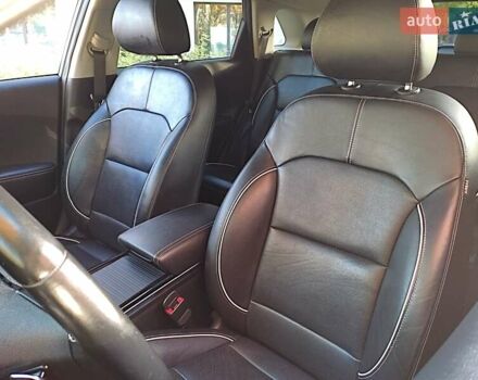 Киа Niro 2020 в Ровно на Automoto.ua Серый Киа Niro, объемом двигателя 0 л и пробегом 125 тыс. км за 19850 $, фото 88 на Automoto.ua