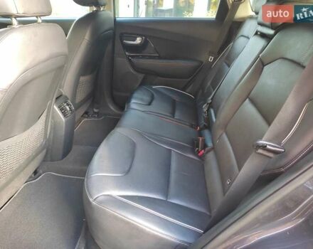 Киа Niro 2020 в Ровно на Automoto.ua Серый Киа Niro, объемом двигателя 0 л и пробегом 125 тыс. км за 19850 $, фото 71 на Automoto.ua