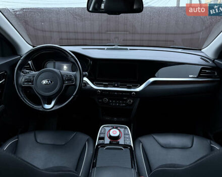 Серый Киа Niro, объемом двигателя 0 л и пробегом 159 тыс. км за 19800 $, фото 15 на Automoto.ua