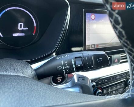 Киа Niro 2020 в Львове на Automoto.ua Серый Киа Niro, объемом двигателя 0 л и пробегом 101 тыс. км за 20300 $, фото 33 на Automoto.ua